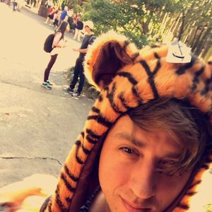 Meet your Posher, Robin